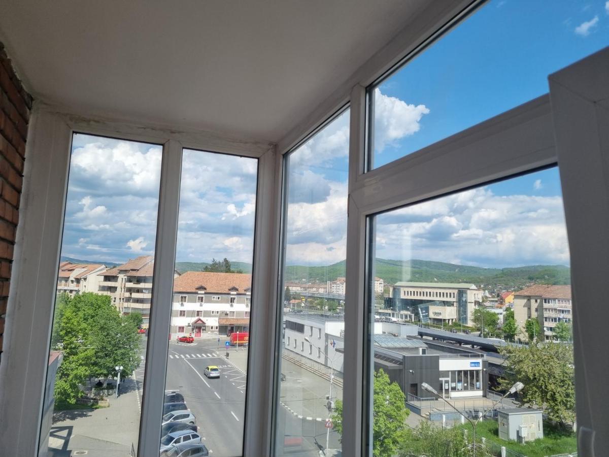 Ferienwohnung Marya'S Râmnicu Vâlcea Exterior foto
