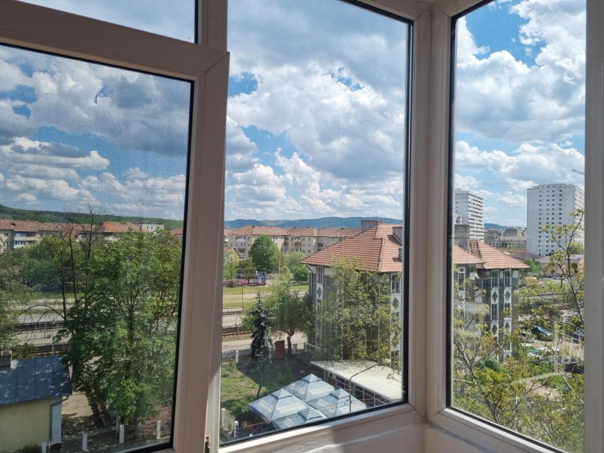 Ferienwohnung Marya'S Râmnicu Vâlcea Exterior foto
